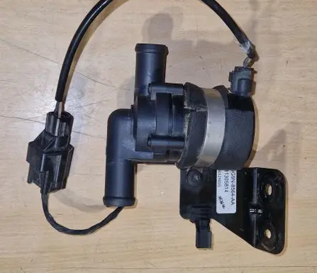 Volvo V70 Electric auxiliary coolant/water pump 31305814