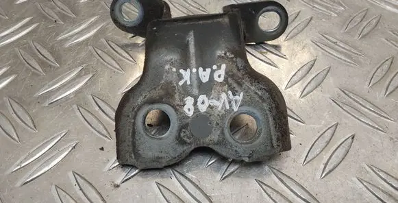 Toyota Avensis T250 Front door lower hinge 