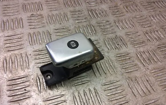 Land Rover Discovery 4 - LR4 Hand brake release handle ah2215k850ab