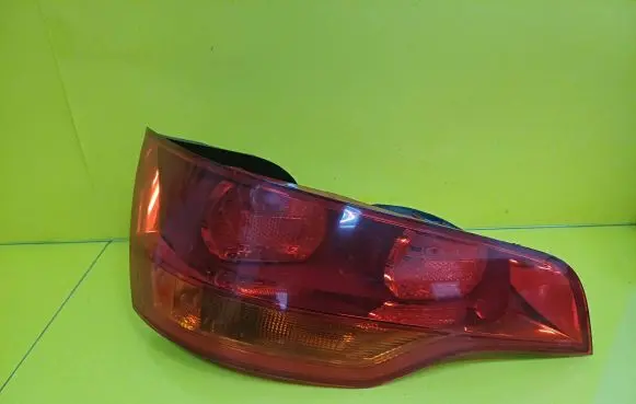 Audi Q7 4L Rear/tail lights 4L0945093