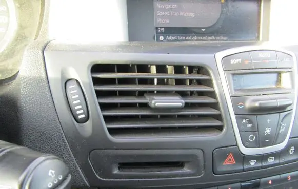 Renault Laguna III Ignition key card reader 
