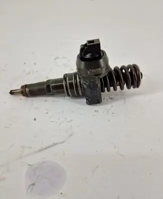 Volkswagen Caddy Fuel injector 0986441512