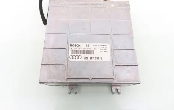 Audi A4 S4 B5 8D Engine control unit/module 0261203554 8D0907557B