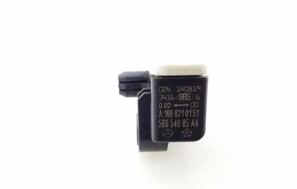 Mercedes-Benz A W176 Airbag deployment crash/impact sensor A1668210151