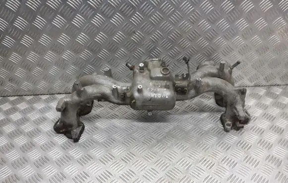 Subaru Legacy Intake manifold AB740