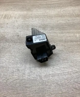 BMW 3 E46 Heater blower motor/fan resistor 6931680
