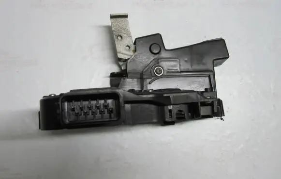 Ford S-MAX Front door lock 6M2AR21812MC
