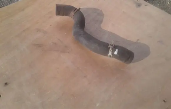 Nissan Qashqai Engine coolant pipe/hose