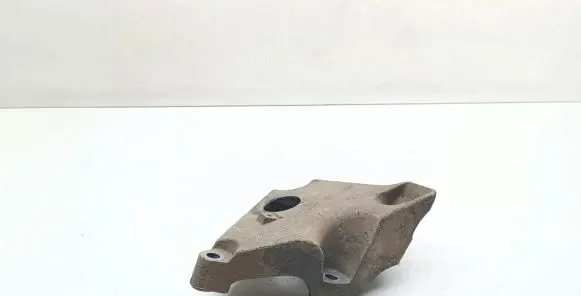 BMW X1 E84 Engine mounting bracket 6777061 22116777061
