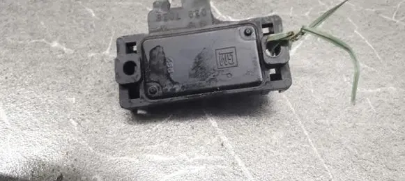 Opel Astra F Air pressure sensor 3517406