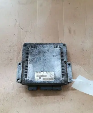 Citroen Xsara Picasso Engine control unit/module 0281010595