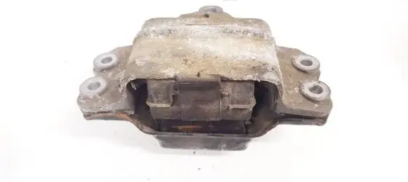 Volkswagen Touran I Engine mount bracket