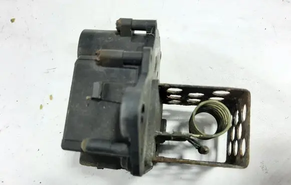 Peugeot 3008 I Coolant fan relay 9658508980