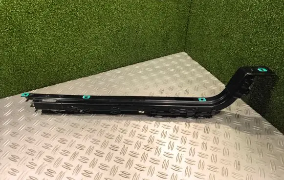 Mercedes-Benz Citan II W420 Sliding door middle rail 781F42898R M00023459