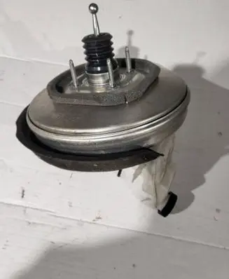 Peugeot 5008 II Brake booster 9807687080 0204821381 31732684301