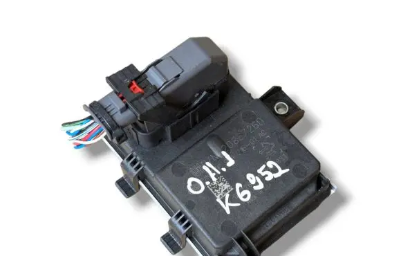 Opel Astra J Fuel injection pump control unit/module 5DE934216-01 20867260
