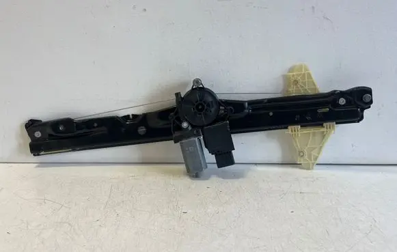 Opel Vivaro Front door window regulator with motor 0130824249