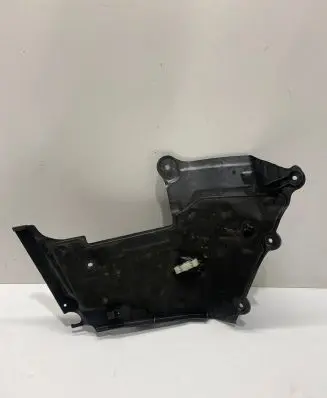 Mercedes-Benz C AMG W205 Other engine bay part A2056205801 401280 14102A