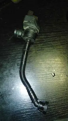 BMW Z4 E85 E86 Fuel tank valve 7512581