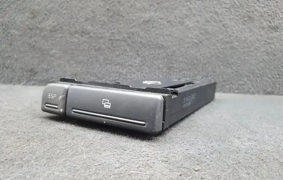Audi A4 S4 B7 8E 8H Dashboard storage box/compartment 8E1941561B