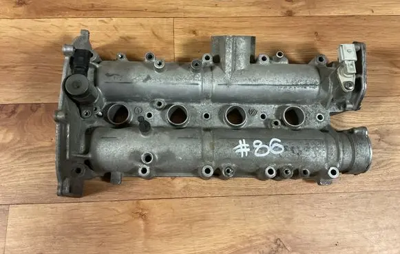 Volkswagen Caddy Rocker cam cover 03C103475