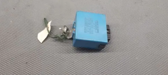 Toyota Avensis T220 Window wiper relay 85940-20100