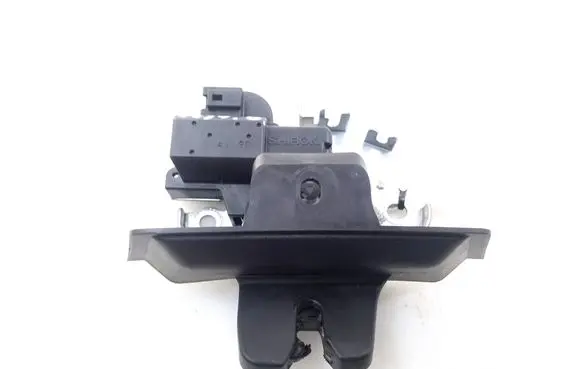 Loading door lock