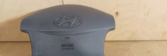 Hyundai XG Steering wheel airbag
