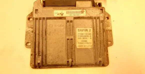 Renault Clio II Engine control unit/module PLF7700115597 7700115160 5716