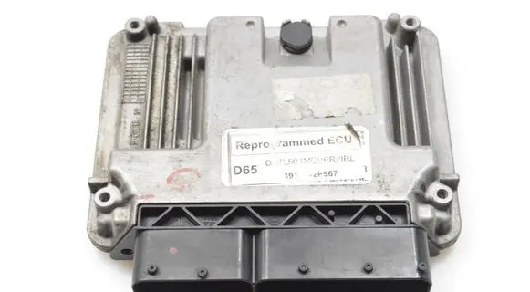 KIA Sportage Engine control unit/module 391012F567