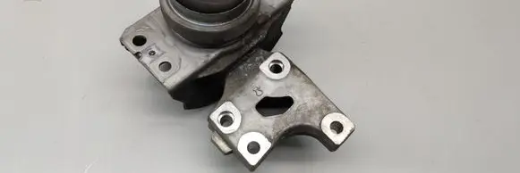 Citroen C4 Grand Picasso Engine mount bracket