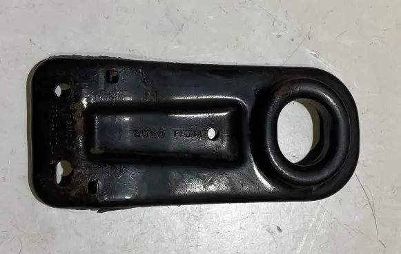 Ford Mustang VI Radiator mount bracket JR338K202A