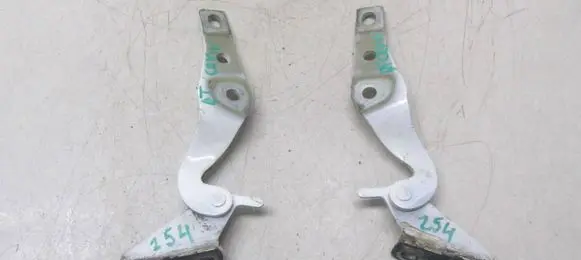 Honda CR-V Tailgate/trunk/boot hinge