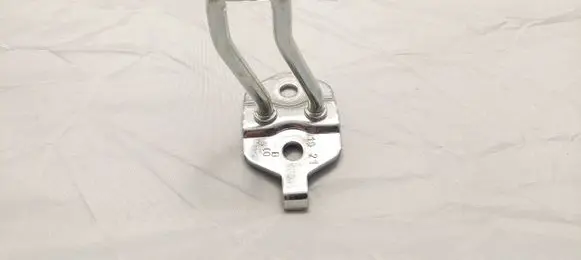 BMW 3 G20 G21 Rear door lock loop/hook striker 7498893