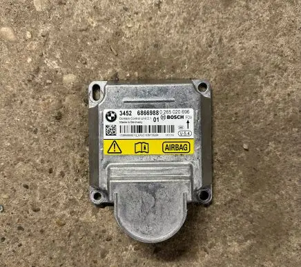 BMW 7 F01 F02 F03 F04 Airbag control unit/module 6866988