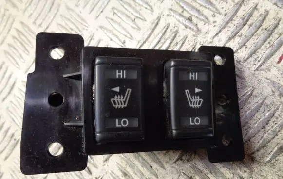 Nissan Pulsar Seat heating switch 969713ZL0A