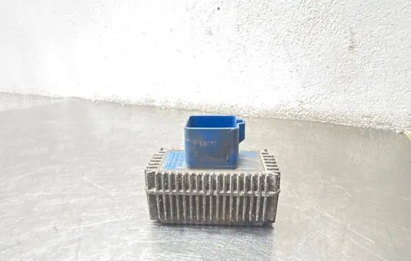 Opel Corsa C Glow plug pre-heat relay 55353011