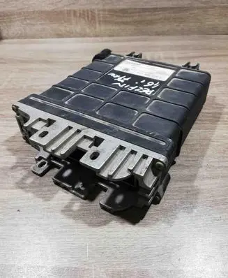 Volkswagen PASSAT B5 Engine control unit/module ECU 037906025K 5WP4207