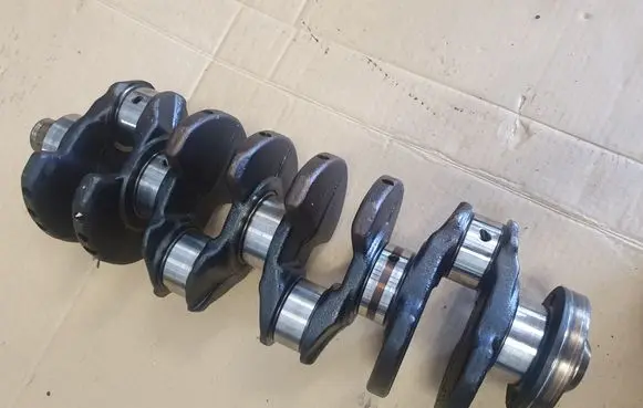 Volkswagen Golf II Crankshaft 026105101E 026E