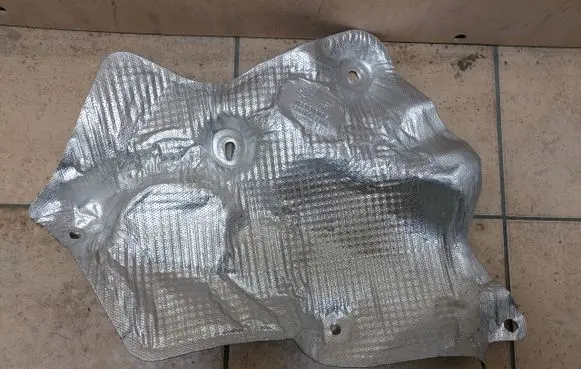 Audi Q7 4M Exhaust heat shield 4M1825644E
