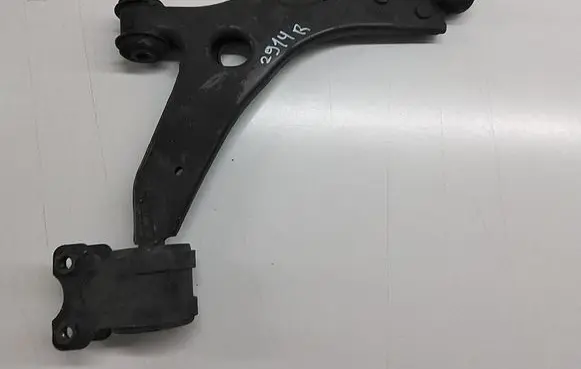 Volvo C70 Front lower control arm/wishbone 31277462