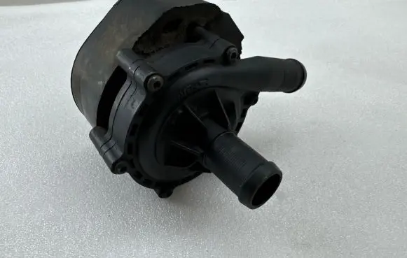Tesla Model X Electric auxiliary coolant/water pump 103732700C