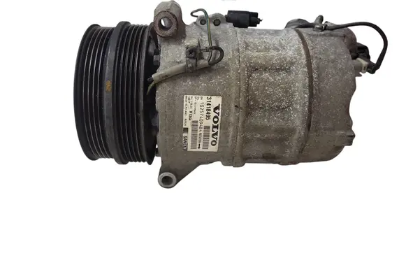 Volvo V40 Air conditioning (A/C) compressor (pump) 31418495