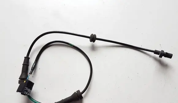 Nissan Juke I F15 ABS rear brake sensor 479011KA0A
