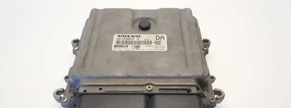 Volvo V70 Engine control unit/module 30729826A 0281012103 1039S10667