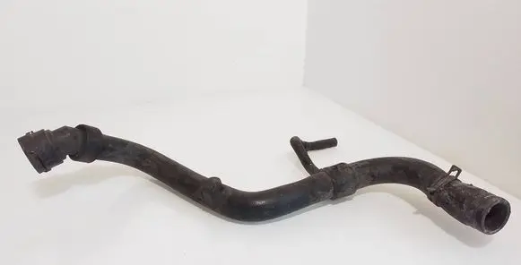 Audi A4 S4 B5 8D Engine coolant pipe/hose 4B0121101E