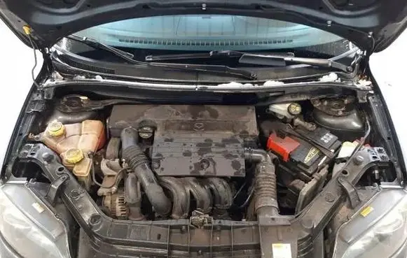 Mazda 2 Power steering fluid tank/reservoir 