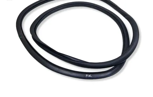 Jeep Compass Rubber seal front door (on door) 68242106AA