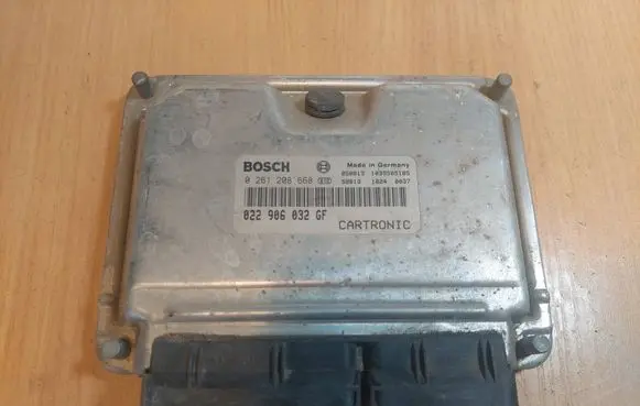 Porsche Cayenne (9PA) Engine control unit/module ECU 0261208668 022906032GF
