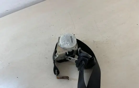 Ford S-MAX Rear seatbelt 611B69G